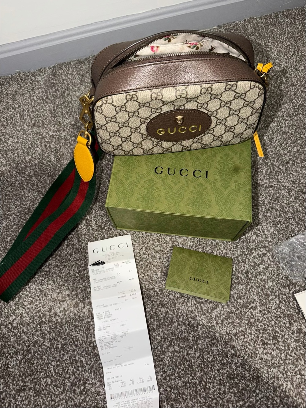 Authentic Gucci Bag  Beige GG Supreme Canvas Crossbody